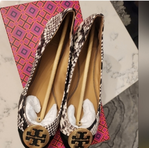 Tory Burch Black Flats with Gold Medallion - Picture 2 of 3